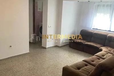 Apartament cu 3 camere decomandat în Cetate - 2
