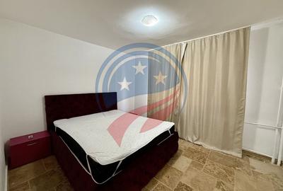 Apartament cu 3 camere semidecomandat în 1 Mai