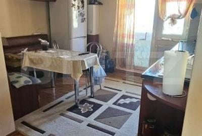 Apartament cu 2 camere decomandat în Carpați 2 - 3