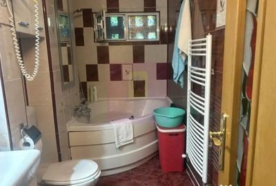 Apartament cu 4 camere semidecomandat în Militari