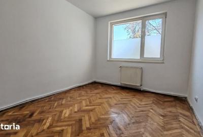 Apartament cu 3 camere în Piața Centrală - 3