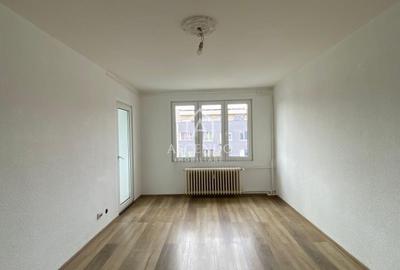 Apartament cu 2 camere decomandat în 1 Decembrie 1918