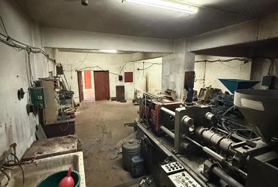 Spațiu comercial, de 700 mp, în Central