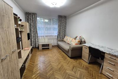 Apartament cu 3 camere decomandat în Țiglina 1