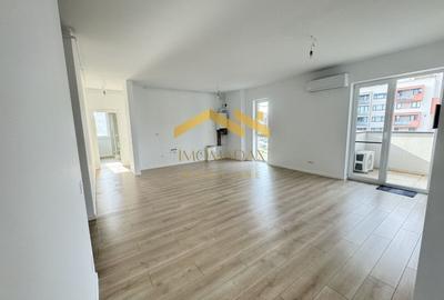 Apartament cu 3 camere decomandat în Aradului