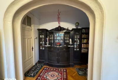 Apartament cu 3 camere în Cotroceni