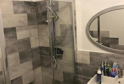 Apartament cu 3 camere nedecomandat în Sinaia - 1