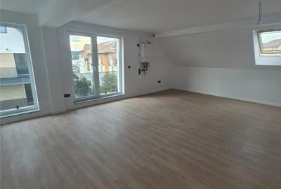 Apartament cu 2 camere decomandat în Independenței