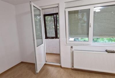 Casă cu 4 camere în Muncitoresc