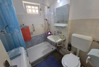 Apartament cu 2 camere semidecomandat în Universitate