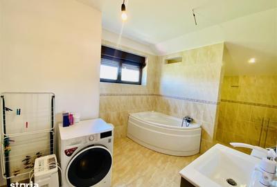 Casă cu 5 camere cu Teren 372 Mp în Roșia - 12