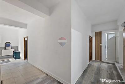 Casă cu 4 camere cu Teren 140 Mp în Central