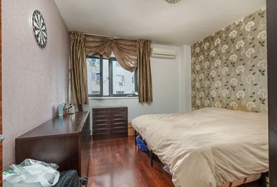 Apartament cu 3 camere semidecomandat, mobilat în P-ța Victoriei - 4