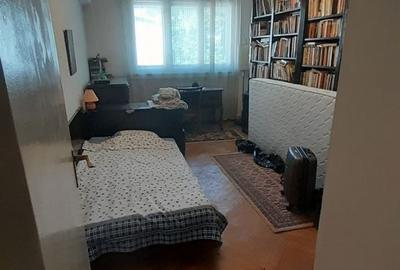 Apartament cu 3 camere în Victoriei
