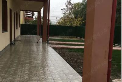 Casă cu 4 camere în Dobroești