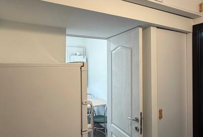 Apartament cu 2 camere semidecomandat în Craiovița Nouă - 1