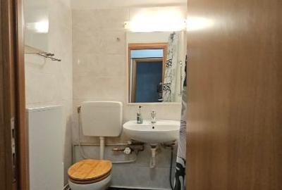 Apartament cu 3 camere decomandat, mobilat în Berceni - 10