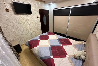 Apartament cu 3 camere semidecomandat în Exterior Vest