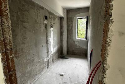Apartament cu 3 camere semidecomandat în Ostroveni - 3