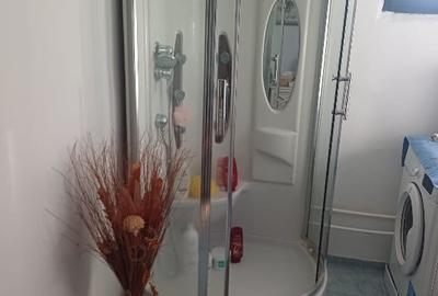 Casă cu 3 camere cu Teren 250 Mp în Central
