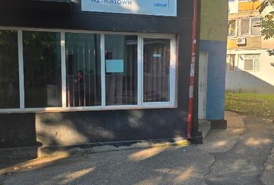 Spațiu comercial, 50 mp în Tătărași