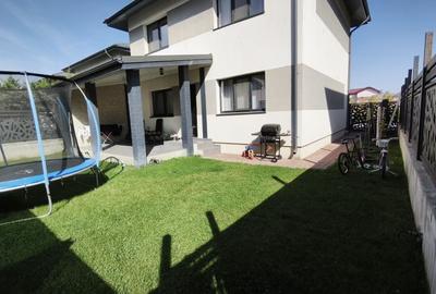 Casă cu 3 camere cu Teren 320 Mp în Central