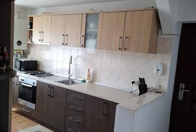 Apartament cu 2 camere decomandat în Sfântu Ilie