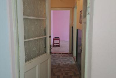 Garsonieră decomandată în Central - 7