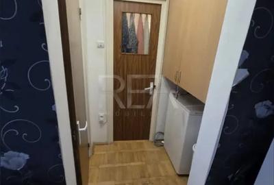 Apartament cu 2 camere semidecomandat în Păcii