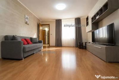 Apartament cu 3 camere semidecomandat în Berceni