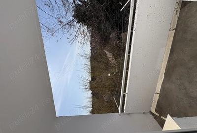 Apartament cu 2 camere nedecomandat în 14 Mai