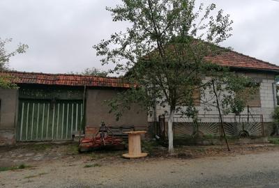 Casă cu 4 camere în Chisindia - 8