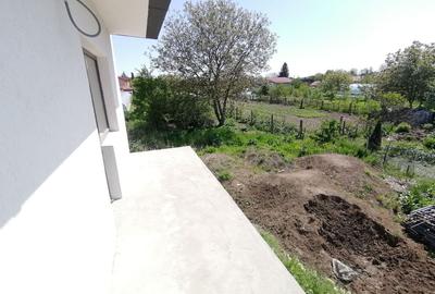 Casă individuală cu 4 camere cu Canalizare în 1 Decembrie - 9