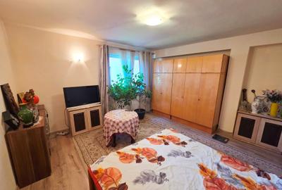Casă cu 7 camere cu Canalizare în Crângași - 17