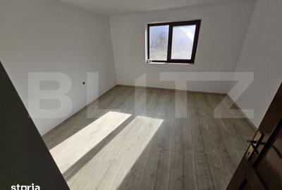 Casă cu 6 camere cu Teren 4159 Mp în Telciu - 1