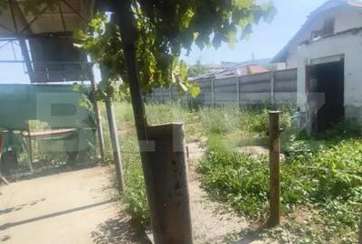 Casă cu 2 camere cu Teren 998 Mp în Central