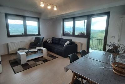 Apartament cu 3 camere decomandat în Central - 1