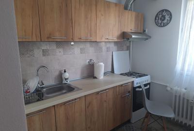 Apartament cu 2 camere semidecomandat în Berceni - 12