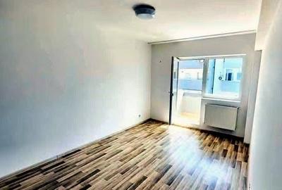 Apartament cu 2 camere decomandat în Metalurgiei