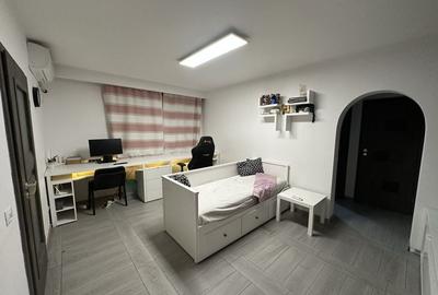 Apartament cu 2 camere nedecomandat în 1 Mai
