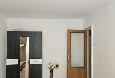 Apartament cu 3 camere decomandat în Berceni - 3
