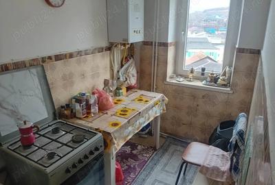 Apartament cu 4 camere decomandat în Dărmănești - 3