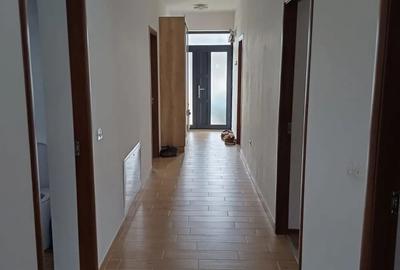 Casă cu 4 camere cu Teren 350 Mp în Oncea - 2