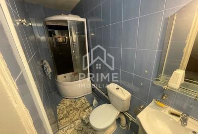 Casă cu 3 camere cu Teren 1600 Mp în Central