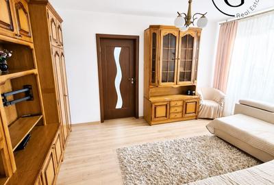 Apartament cu 2 camere semidecomandat, mobilat în Dacia