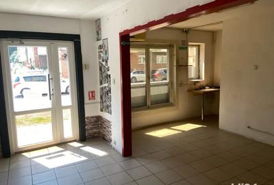 Spațiu comercial, de 35 mp, în Luncă