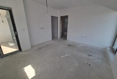 Casă cu 4 camere cu Teren 300 Mp în Central - 4