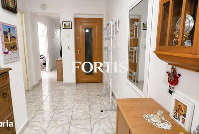 Apartament cu 3 camere decomandat în Central - 2