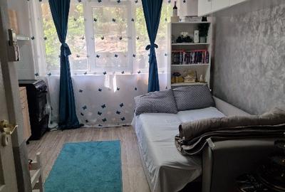Garsonieră decomandată în Sud-Vest