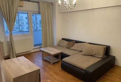 Apartament cu 3 camere semidecomandat, mobilat în Tineretului